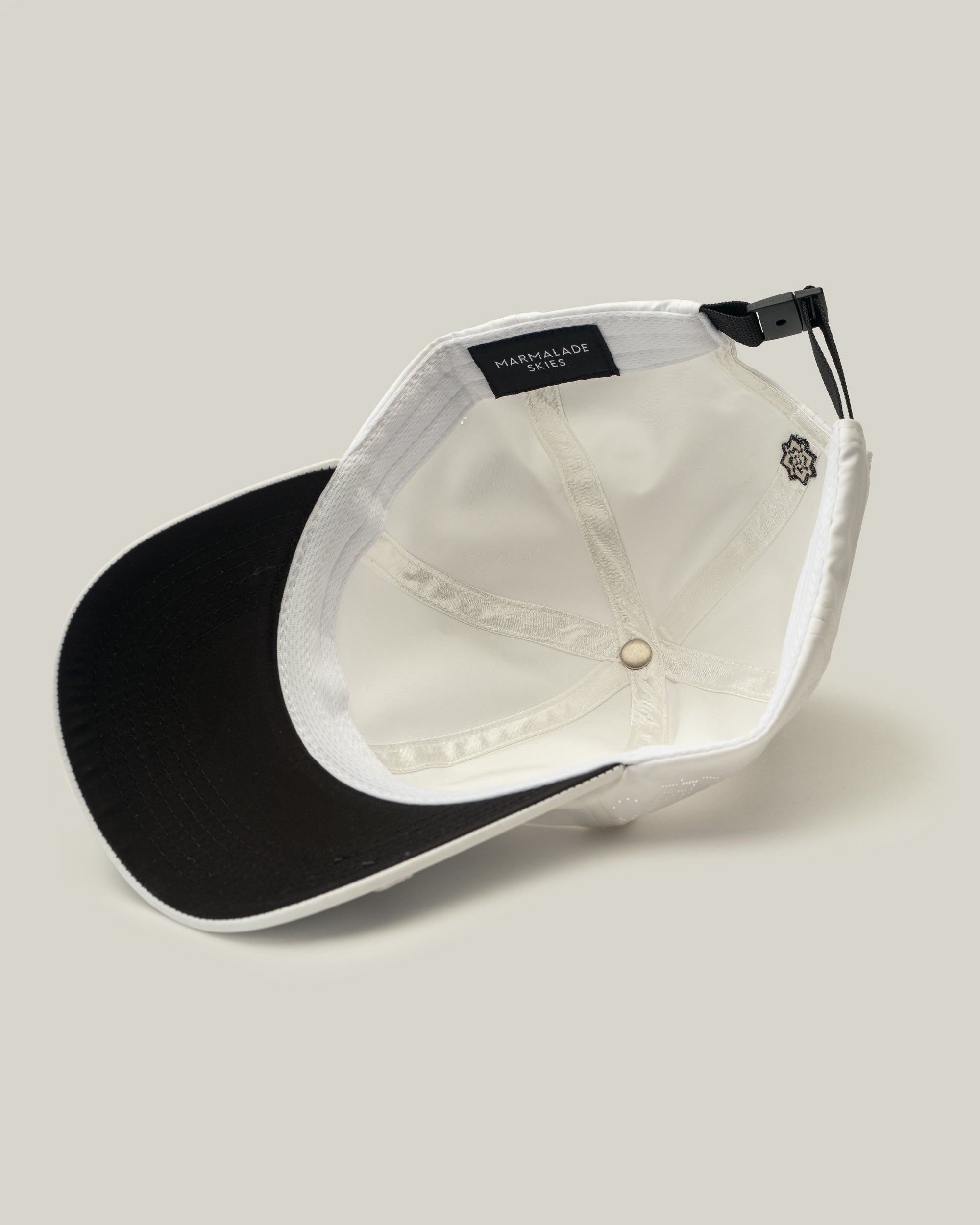 (WHITE) VENTED ARGYLE ATHLETIC CAP
