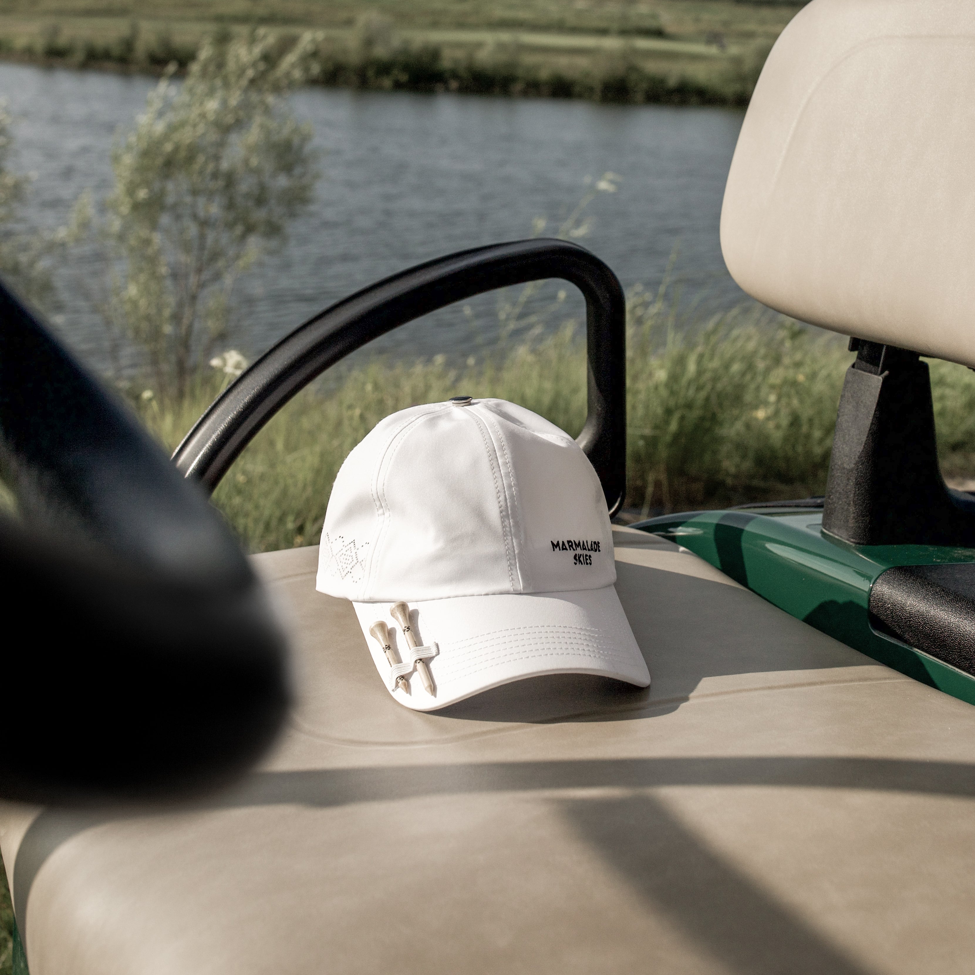 (WHITE) VENTED ARGYLE ATHLETIC CAP